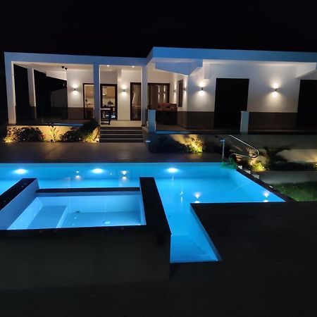 Luxury Villa Anemone With Private Pool Pastida Eksteriør billede